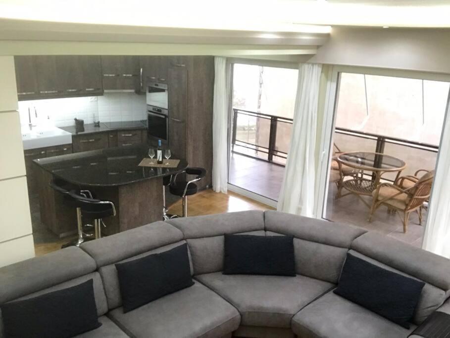 Finer Things Flisvos Beach Condo In Palaio Faliro Athena Bagian luar foto