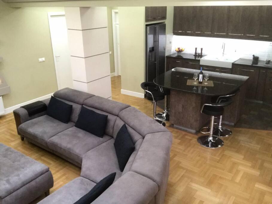 Finer Things Flisvos Beach Condo In Palaio Faliro Athena Bagian luar foto