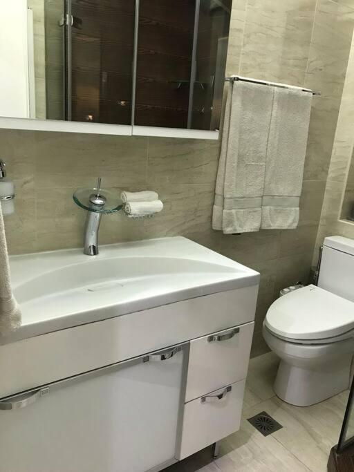 Finer Things Flisvos Beach Condo In Palaio Faliro Athena Bagian luar foto